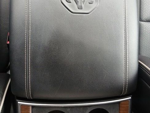 Used 2022 RAM 1500 Laramie image 47