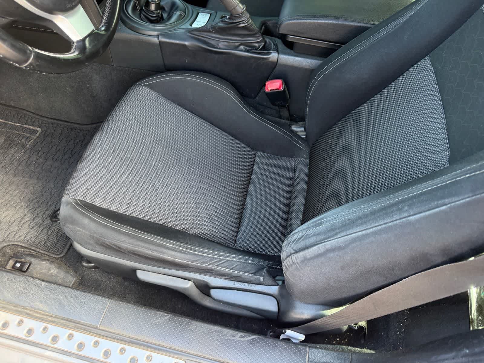 Used 2017 Toyota 86 RWD image 14