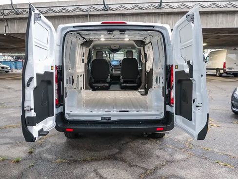 New 2026 Ford Transit 250 image 27