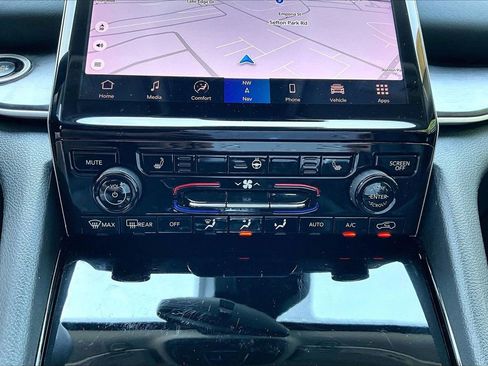 Certified 2022 Jeep Grand Cherokee Limited 4xe AWD/4WD image 19