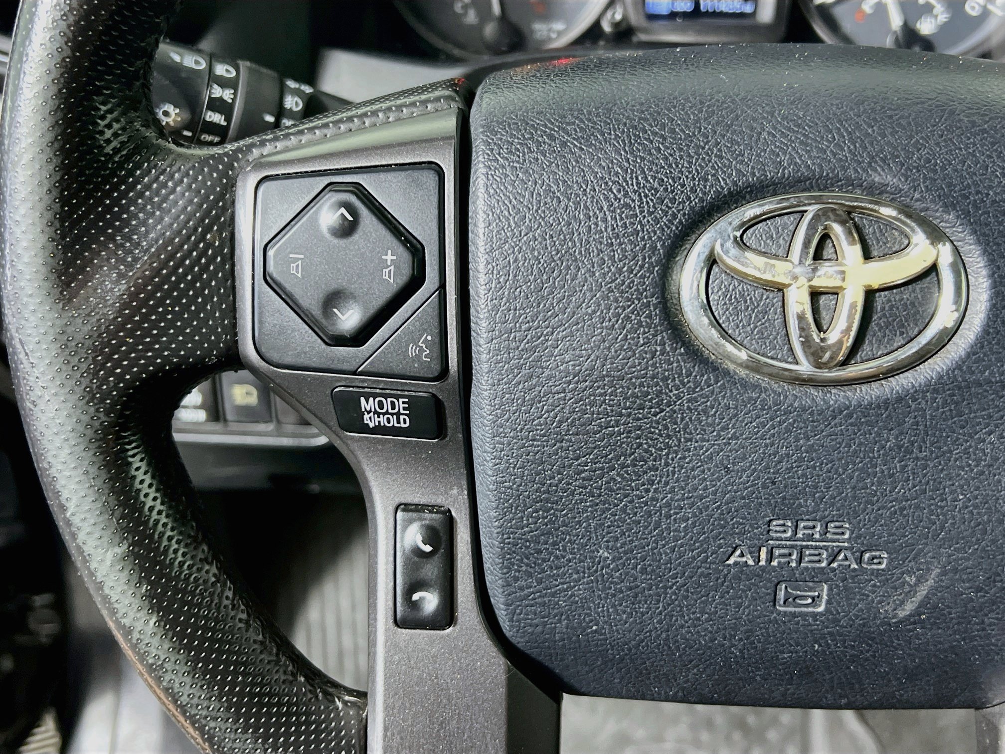 Used 2019 Toyota Tacoma TRD Sport AWD/4WD image 18