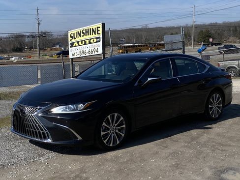 Used 2023 Lexus ES 350 w/ Premium Package image 2