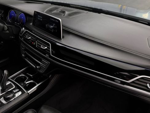 Used 2019 BMW ALPINA B7 xDrive w/ Luxury Rear Seating Package image 39