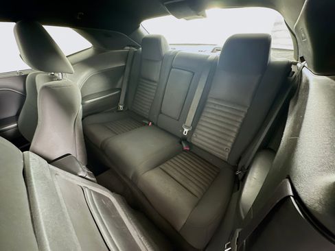Used 2011 Dodge Challenger RWD image 23