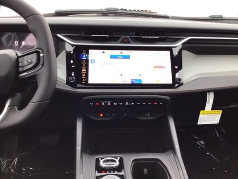 New 2026 Jeep Cherokee Limited AWD/4WD image 14