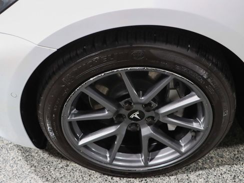 Used 2022 Tesla Model 3 Long Range image 11