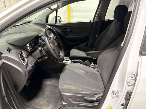 Used 2020 Chevrolet Trax LS w/ Tint and Cruise Package image 19