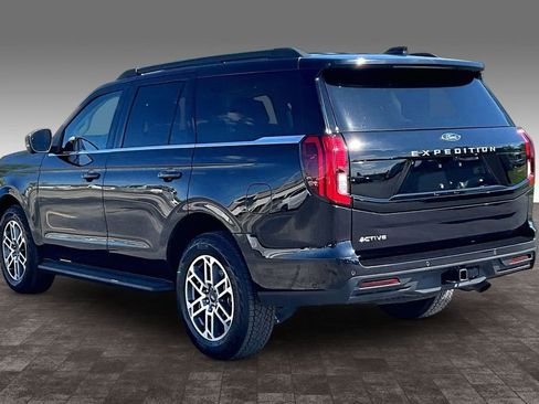 Used 2025 Ford Expedition Active AWD/4WD image 26