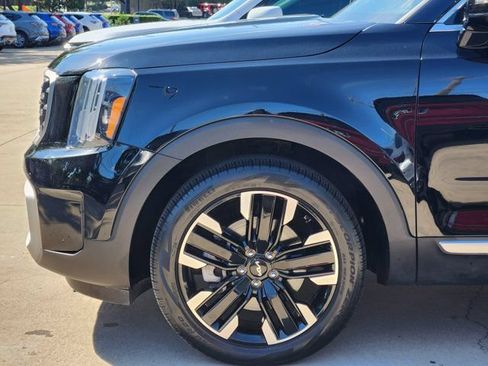 Used 2024 Kia Telluride SX FWD image 9