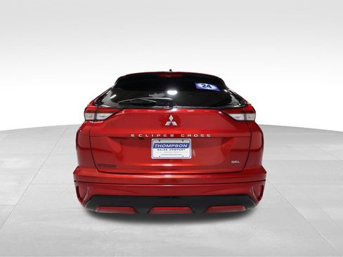 Used 2024 Mitsubishi Eclipse Cross SE image 3