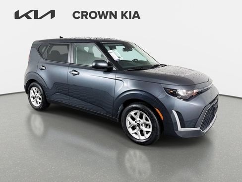 Certified 2024 Kia Soul LX w/ Option Group 015 FWD image 3