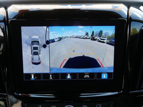 Used 2023 Chevrolet Traverse LT w/ LT Premium Package AWD/4WD image 27