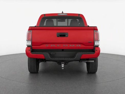 Used 2020 Toyota Tacoma TRD Sport w/ TRD Premium Sport Package AWD/4WD image 7