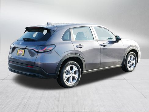 Certified 2023 Honda HR-V LX image 6