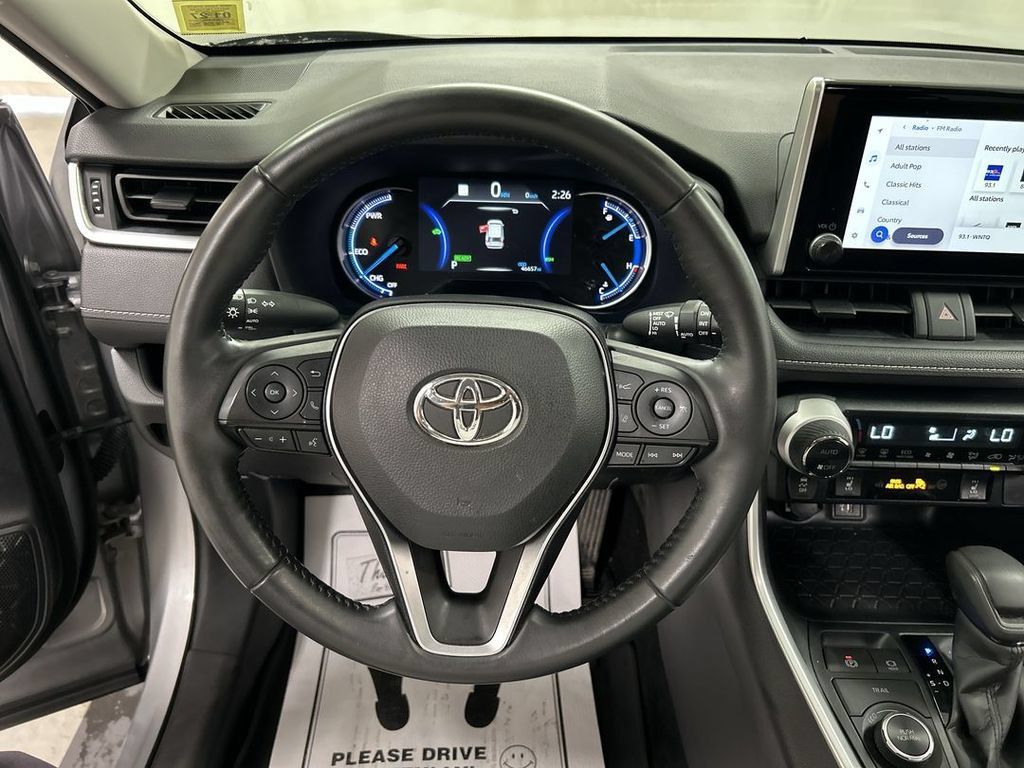 Used 2023 Toyota RAV4 XLE w/ Convenience Package AWD/4WD image 4