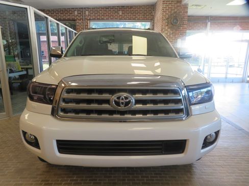 Used 2012 Toyota Sequoia Platinum AWD/4WD image 2