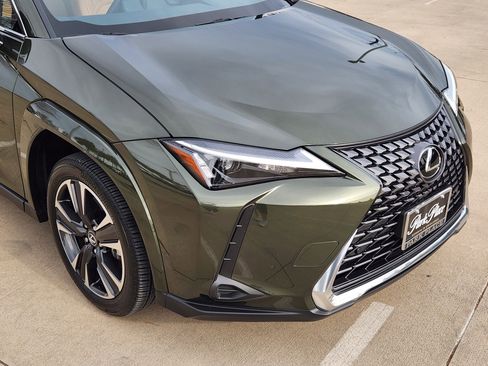 Used 2025 Lexus UX 300h FWD image 7