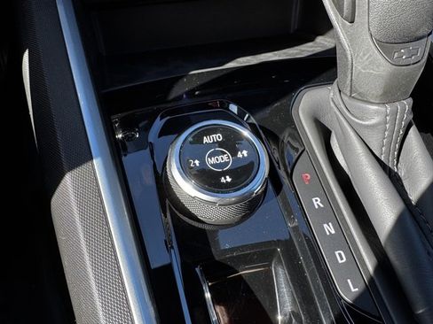 Certified 2024 Chevrolet Colorado Trail Boss w/ Advanced Trailering Package image 13