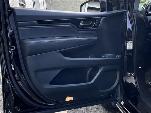 Used 2023 Honda Odyssey Elite image 22