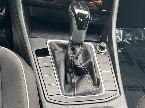 Used 2026 Volkswagen Jetta Sport FWD image 11