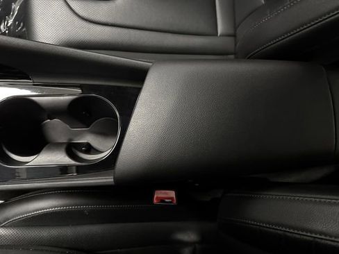 Used 2024 Hyundai Elantra Limited image 21