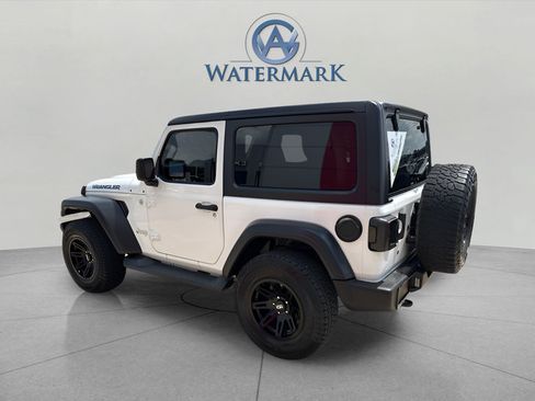 Used 2019 Jeep Wrangler Sport AWD/4WD image 3