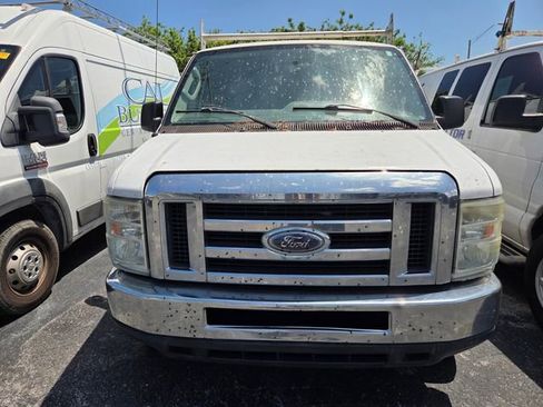 Used 2013 Ford E-250 and Econoline 250 w/ PWR Group RWD image 2