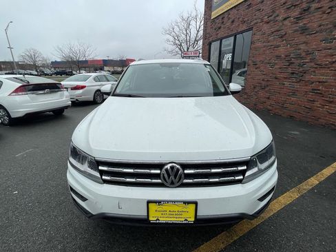 Used 2018 Volkswagen Tiguan SEL image 9