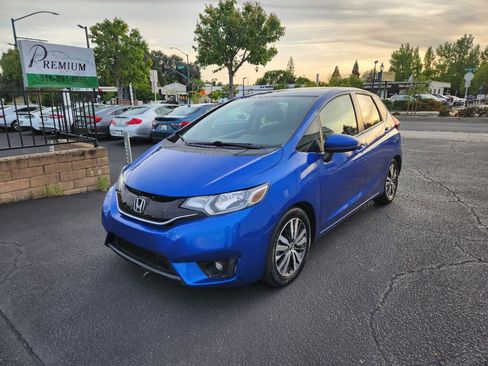 Used 2015 Honda Fit EX image 2
