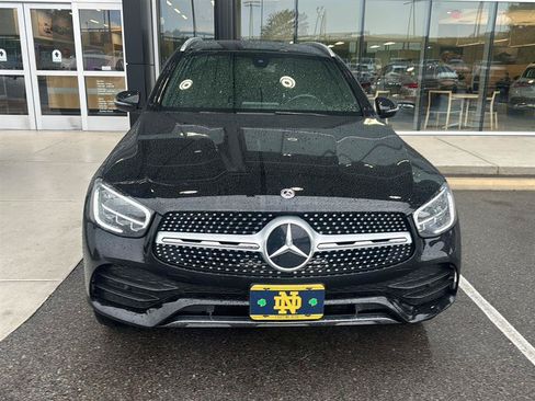 Used 2020 Mercedes-Benz GLC 300 4MATIC image 3