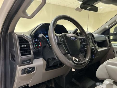 Used 2022 Ford F550 4x4 Crew Cab Super Duty w/ Power Equipment Group image 9