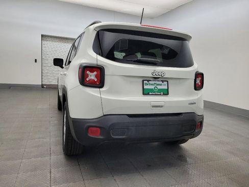 Used 2019 Jeep Renegade Latitude image 7