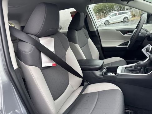 New 2025 Toyota RAV4 XLE FWD image 32