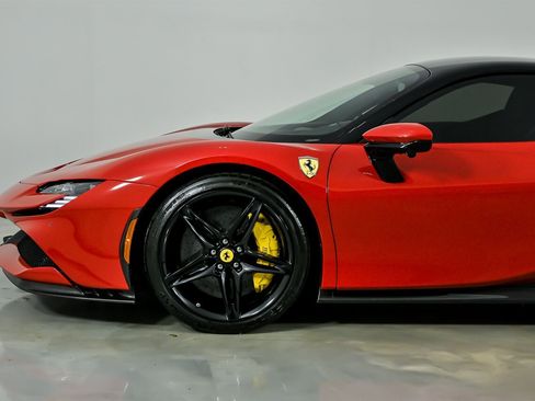 Used 2023 Ferrari SF90 Stradale image 7