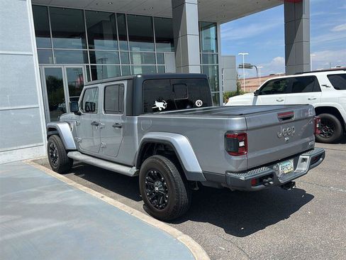 Used 2020 Jeep Gladiator Overland AWD/4WD image 7