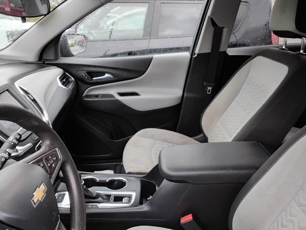 Used 2024 Chevrolet Equinox LS w/ LS Convenience Package AWD/4WD image 9