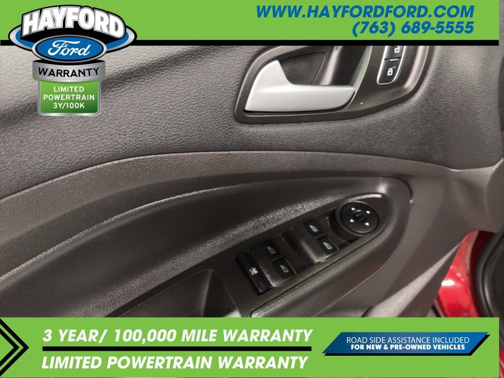Used 2018 Ford Escape SE w/ SE Sport Appearance Package AWD/4WD image 16