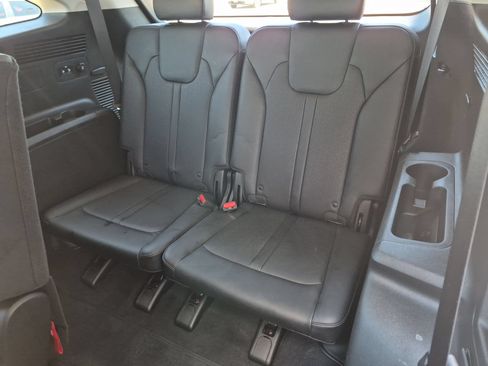 Used 2022 Kia Sorento S w/ Panoramic Sunroof Package AWD/4WD image 24