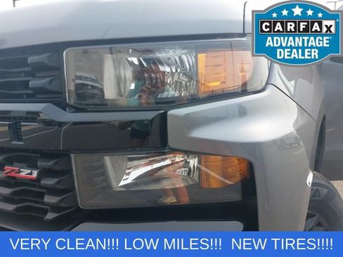 Used 2021 Chevrolet Silverado 1500 Custom Trail Boss w/ LPO, Dark Essentials Package AWD/4WD image 29