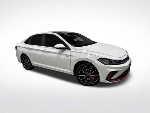 Used 2025 Volkswagen Jetta GLI Autobahn image 38