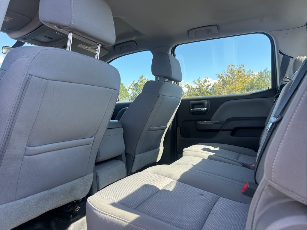 Used 2018 Chevrolet Silverado 2500 W/T AWD/4WD image 24