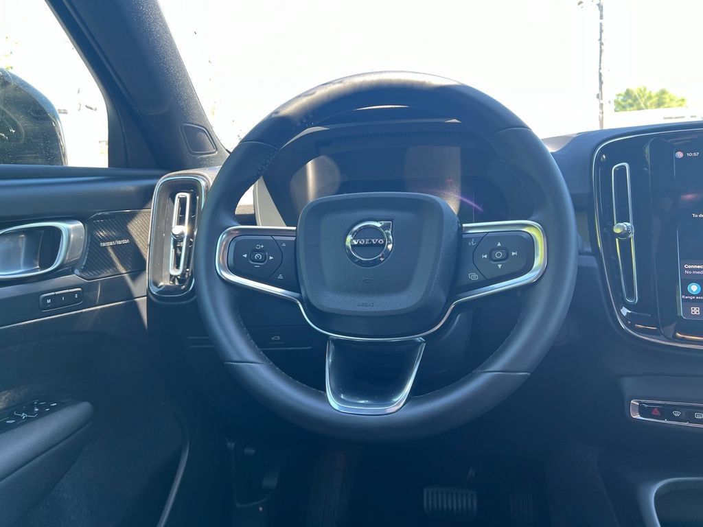 Certified 2023 Volvo C40 P8 Recharge Ultimate AWD/4WD image 23