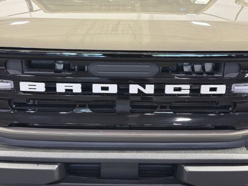 New 2026 Ford Bronco Outer Banks AWD/4WD image 12