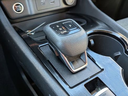 Used 2022 Nissan Rogue S AWD/4WD image 15