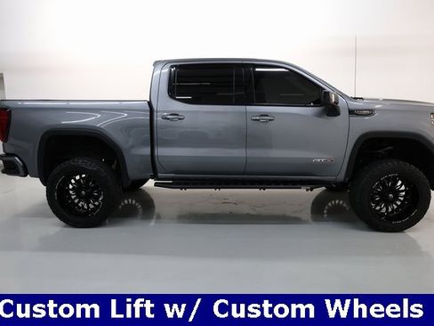 Used 2022 GMC Sierra 1500 AT4 w/ AT4 Preferred Package image 11