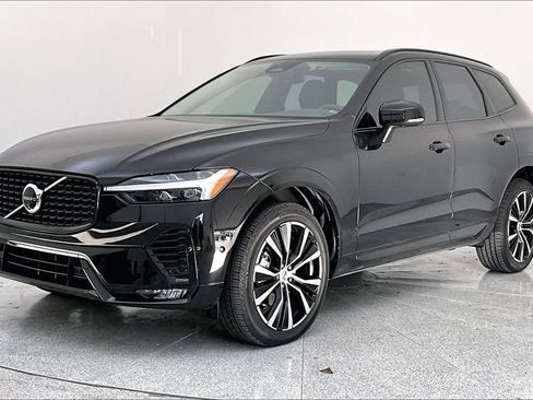 Used 2025 Volvo XC60 B5 Plus w/ Protection Package Premier image 43