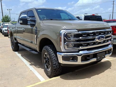 Used 2026 Ford F250 Lariat w/ Tremor Off-Road Package AWD/4WD image 8
