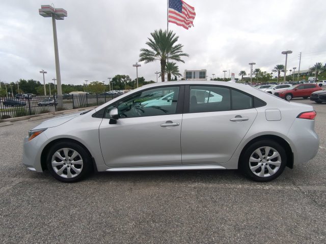 Certified 2025 Toyota Corolla LE FWD image 7