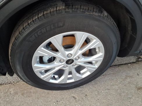 Certified 2024 Ford Escape Active FWD image 8