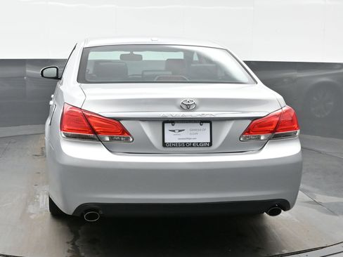 Used 2012 Toyota Avalon image 5